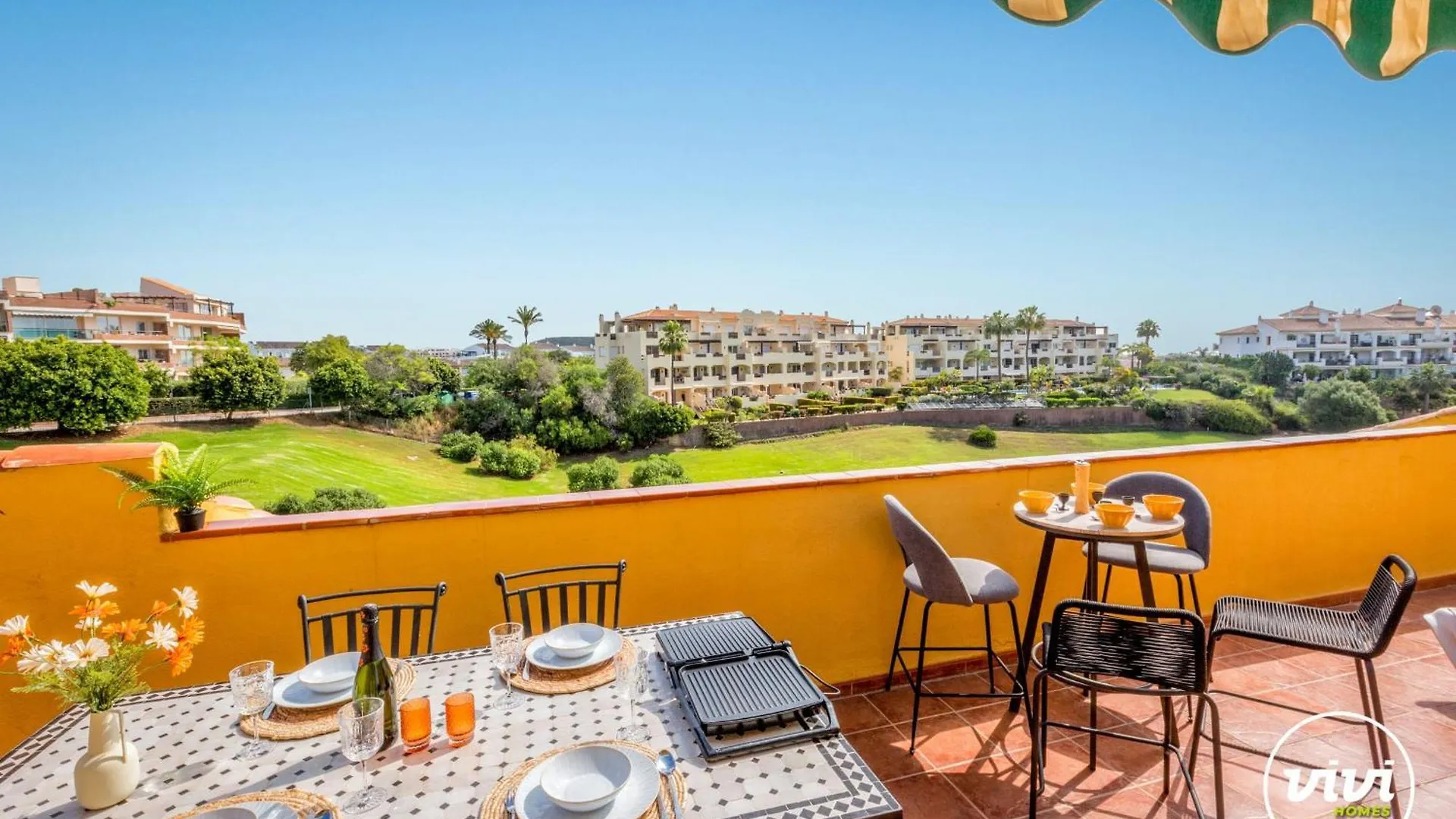 לה קאלה דה מיחאס Vivi Homes - Girasol Pool, Golf, View & Terrace לה קאלה דה מיחאס